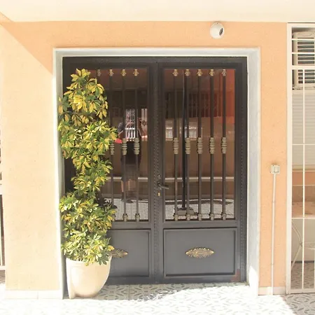 Apartamento Urbano Arregui * טורבייחה